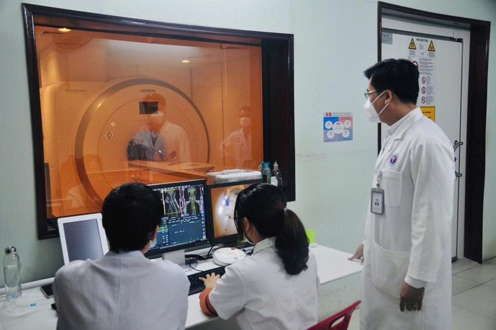 Kỹ thuật viên hình ảnh y học – Người đứng sau những chẩn đoán chính xác